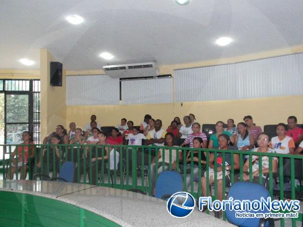 Agentes de Saúde e Endemias participaram de Assembleia em Floriano.(Imagem:FlorianoNews)