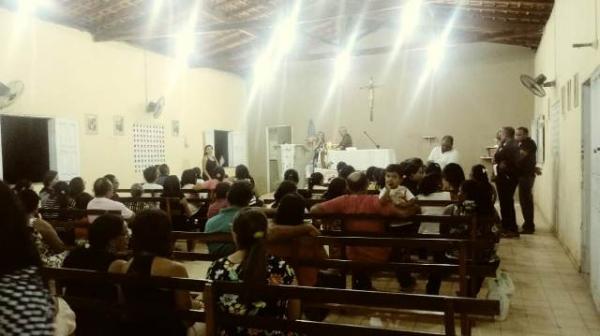 Missa marca encerramento dos festejos de Santa Teresa DÁvila na Localidade Boqueirão.(Imagem:FlorianoNews)