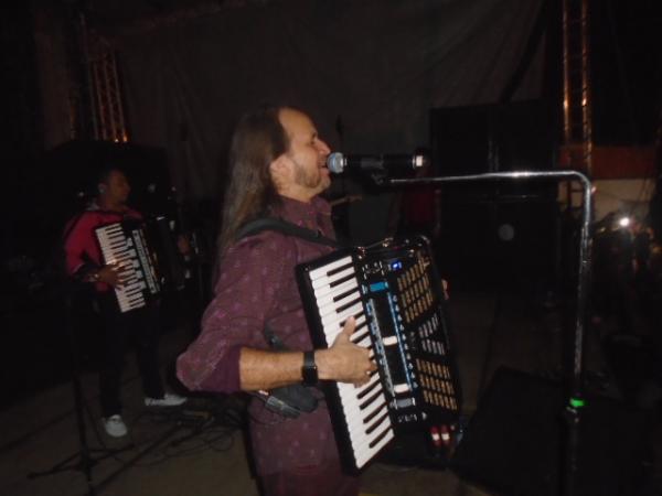 Fotos não autorizadas do show(Imagem:FlorianoNews)