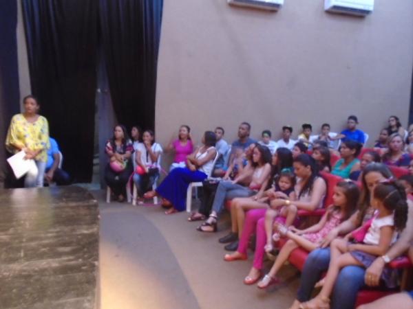 Escola Mega de Floriano realiza culminância de Projeto Educativo.(Imagem:FlorianoNews)