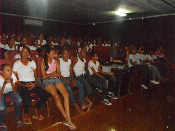Alunos de Escola Municipal desenvolve Projeto Vida Adolescente em Floriano.(Imagem:FlorianoNews)