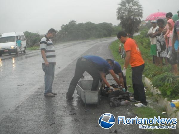 Colisão entre carro e moto deixa vítima fatal na BR 230.(Imagem:FlorianoNews)