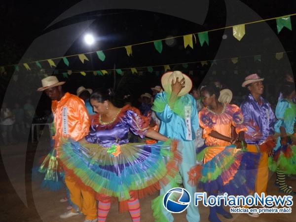 Festival de quadrilhas é realizado pelo Repórter Amarelinho na localidade Morrinhos.(Imagem:FlorianoNews)