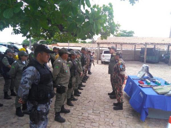 Comandante Geral da PM faz entrega de equipamentos para Batalhão de Floriano.(Imagem:FlorianoNews)