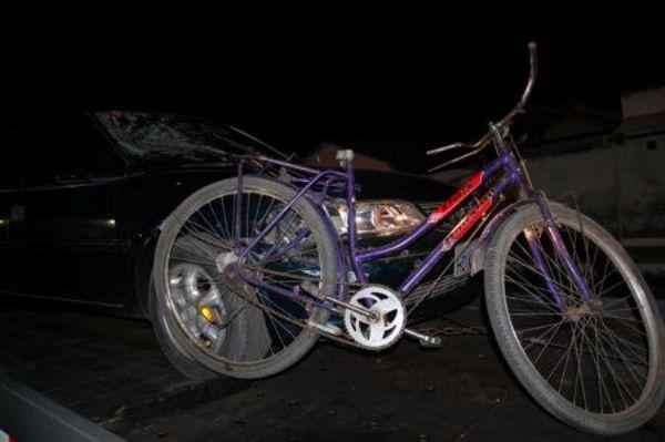 Homem atropela, mata ciclista e ainda arrasta a bicicleta.(Imagem:Divulgação)