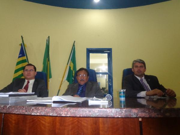 Vereadores Lauro César de Morais (PDT), Manoel Simplício da Silva (PV) e Maurício Bezerra Silva (PTB).(Imagem:FlorianoNews)