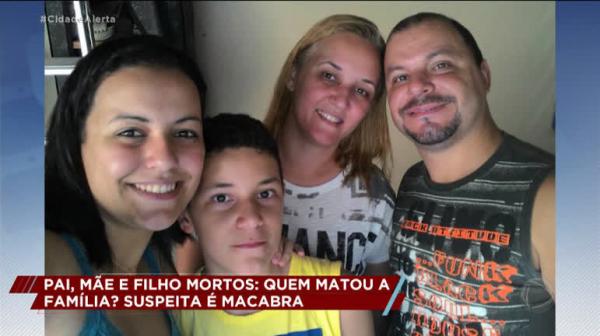 Polícia prende filha de casal que morreu carbonizado dentro de carro em SP(Imagem:Reprodução / Record TV)