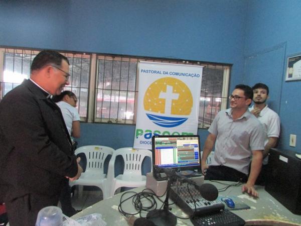 Rádio Comércio e Portal Floriano News recebem visita do Bispo Dom Edivalter Andrade.(Imagem:FlorianoNews)