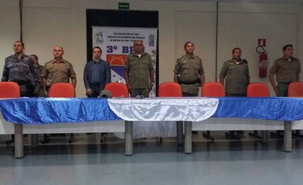 Militares participam de Aula Inaugural do CFS 2015 em Floriano.(Imagem:3º BPM)