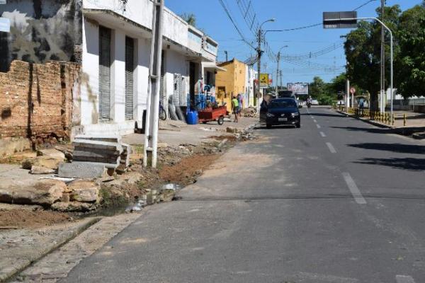 Gestão de Gilberto Júnior investe em mobilidade urbana no centro de Floriano.(Imagem:Waldemir Miranda)