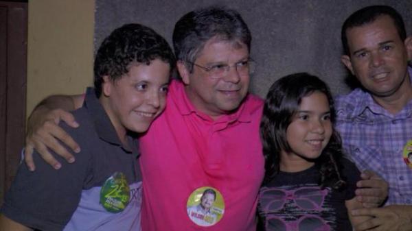 Deputado Gustavo Neiva agradece a confiança de Floriano (Imagem:Assessoria Sem Fronteiras)