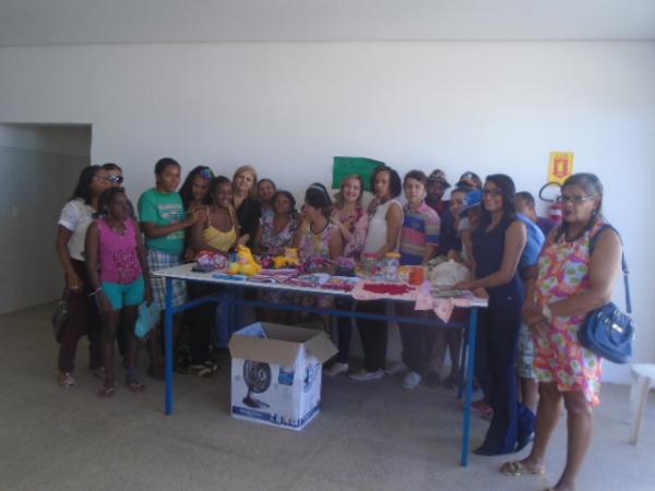 Mês do Folclore é encerrado com atividades no Complexo Comercial do Cruzeiro.(Imagem:FlorianoNews)