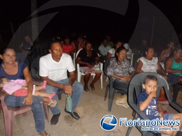 Moradores participaram de missa na localidade rural Água Boa. (Imagem:FlorianoNews)