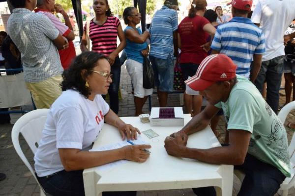 CTA realiza ação para lembrar o Dia Mundial de Luta contra a AIDS.(Imagem:FlorianoNews)