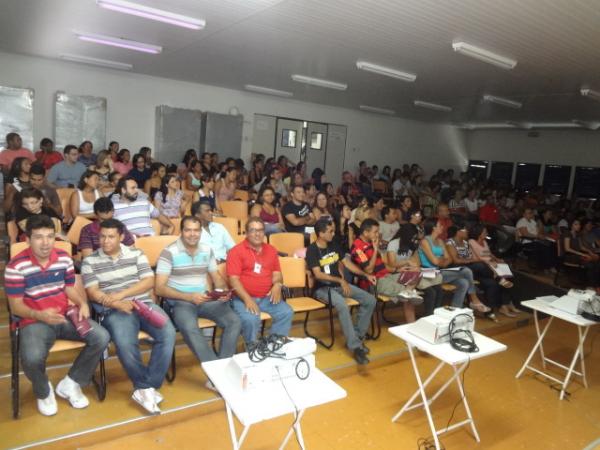 Treinamento para mesários de Floriano continuou neste domingo.(Imagem:FlorianoNews)