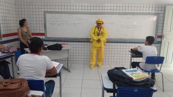 Projeto Amarelinho dá início ao cronograma de visitas às escolas para festival estudantil.(Imagem:FlorianoNews)