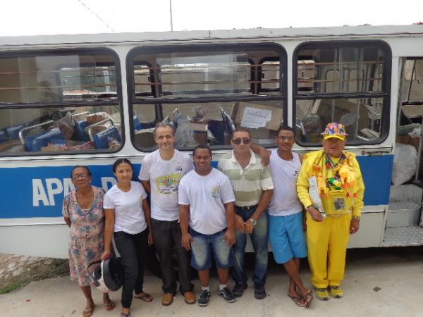Agroamigo realiza doação de alimentos à APAE de Floriano.(Imagem:FlorianoNews)