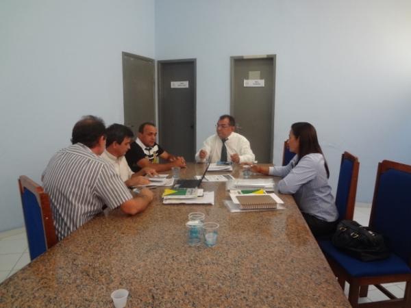Câmara Municipal de Floriano realiza discussão sobre nova emenda constitucional.(Imagem:FlorianoNews)