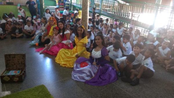 Escola Pequeno Príncipe promoveu atividades no Dia do Livro Infantil.(Imagem:EPP)