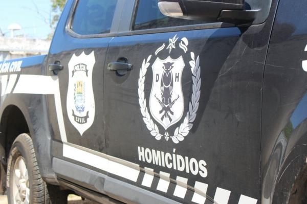 Polícia Civil investiga homicídio de jovem morto com sete disparos de arma de fogo.(Imagem:Andrê Nascimento)