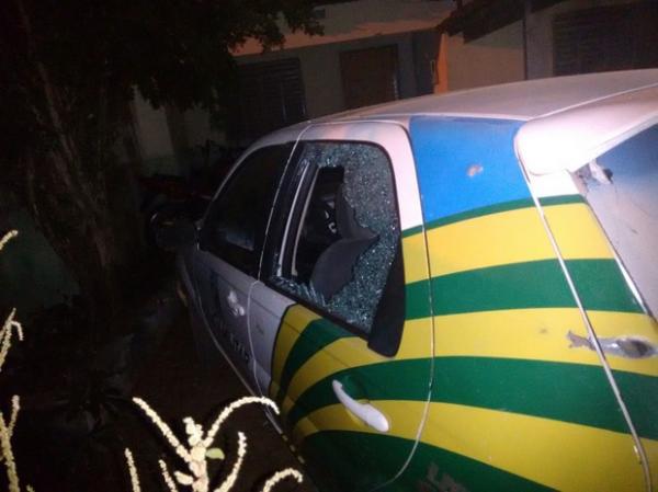 Viaturas foram danificadas durante tiroteio em Gilbués.(Imagem:Divulgação/PM)