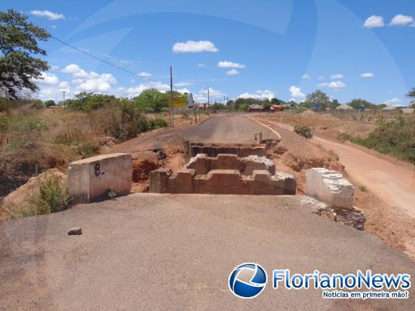 Ponte sobre o riacho Arraial.(Imagem:FlorianoNews)