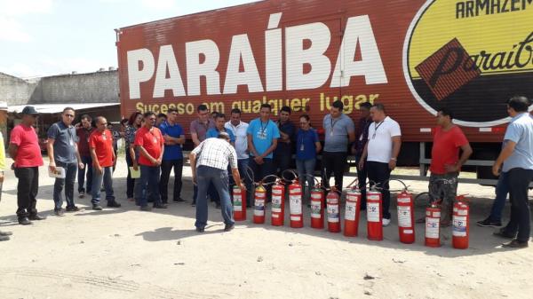 Armazém Paraíba de Floriano realiza treinamento sobre Brigada de Incêndio com seus colaboradores(Imagem:Divulgação)