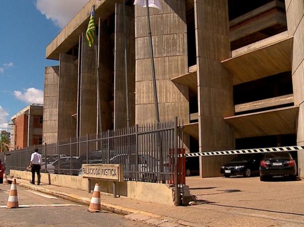 TJ-PI concedeu coletiva sobre o trabalho da Justiça na Vara Agrária.(Imagem:Reprodução/TV Clube)