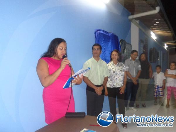 Formandos em Pedagogia participaram de solenidade de descerramento de placa de formatura.(Imagem:FlorianoNews)