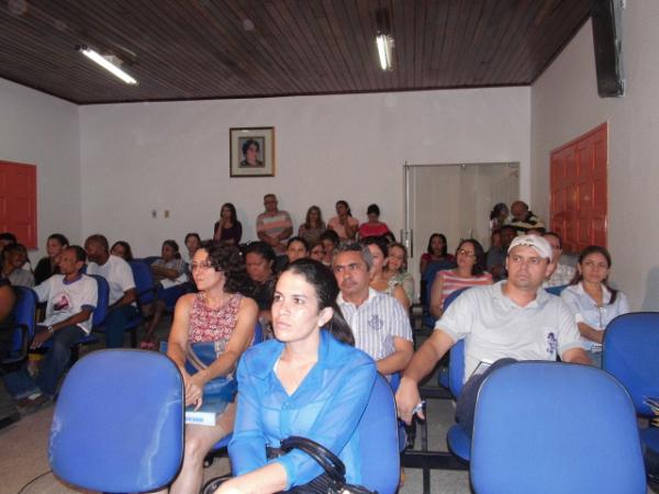 Lançado em Floriano o Projeto Educando com a Horta Escolar e a Gastronomia.(Imagem:FlorianoNews)