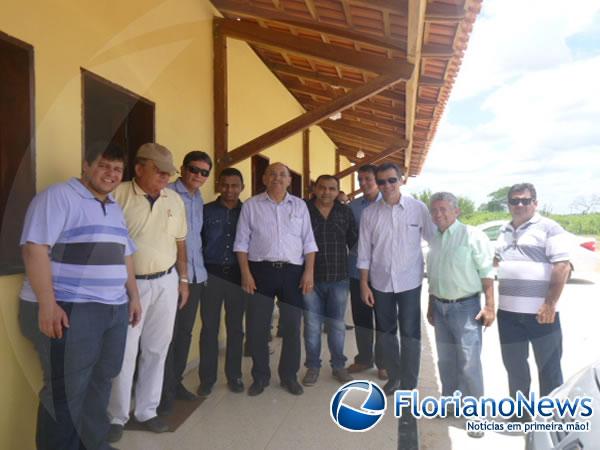 Gilberto Júnior participa de encontro da AMUCESPI em São José do Peixe.(Imagem:FlorianoNews)