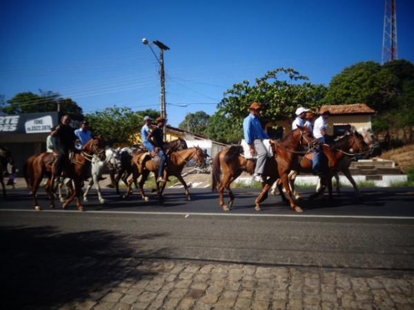 Cavalgada e missa abrem o Dia do Vaqueiro nos festejos de São Pedro de Alcântara.(Imagem:FlorianoNews)