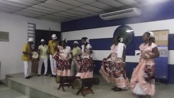  Sonora Brasil apresentou o grupo quilombola Raízes do Bolão em Floriano.(Imagem:FlorianoNews)