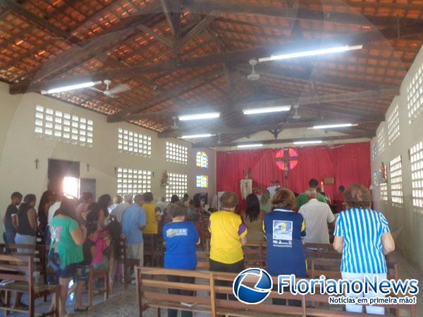 Lions Clube de Floriano promoveu missa em homenagem ao Dia das Mães.(Imagem:FlorianoNews)