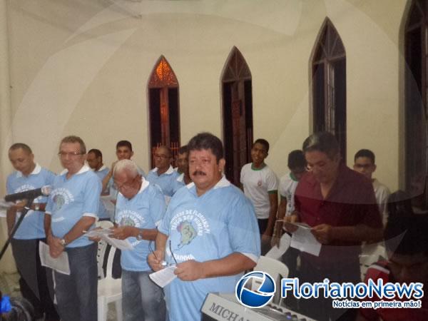 Missa marca aniversário de Paróquia e Ordenação Sacerdotal do Padre Aristides.(Imagem:FlorianoNews)