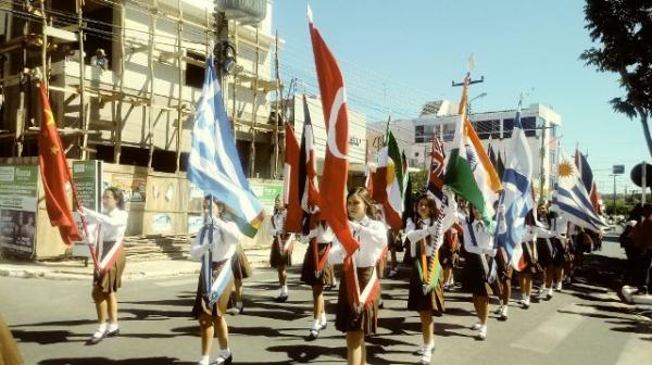 Desfile cívico celebra aniversário do Colégio Industrial.(Imagem:FlorianoNews)