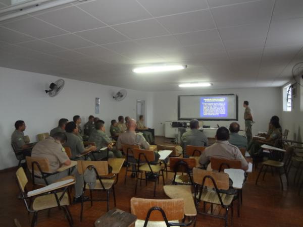 Treinamento do programa Ronda Cidadão em Floriano.(Imagem:FlorianoNews)