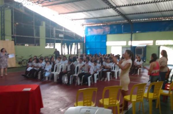 Escola Pequeno Príncipe realiza cerimônia de entrega de medalhas e premiação da OBA.(Imagem:FlorianoNews)