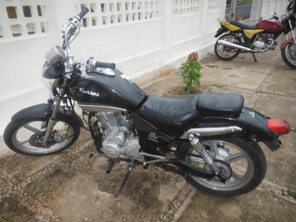 Encontrada moto abandonada e com a chave na ignição em Floriano.(Imagem:FlorianoNews)