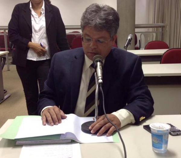 Gustavo Neiva relata nove projetos e mensagens na CCJ.(Imagem:Assessoria)