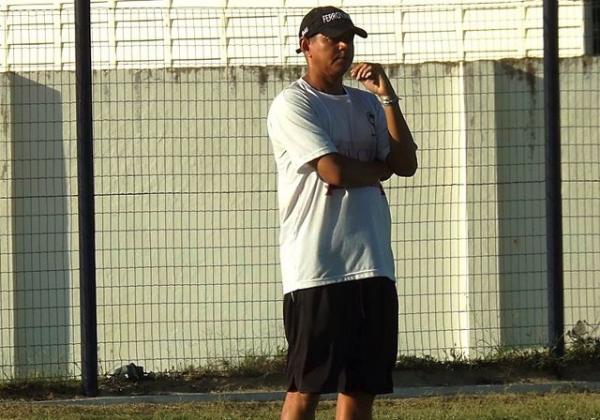 Valdomiro Ferreira é o novo técnico do Cori-Sabbá para a Série B do Campeonato Piauiense.(Imagem:Renneé Fontenele)