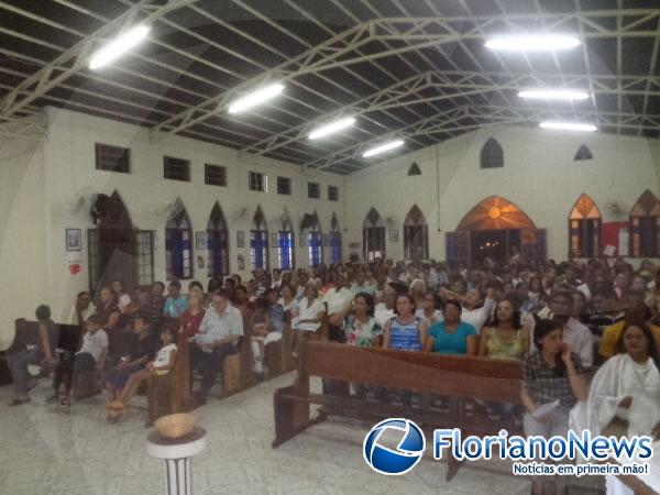 Procissão e missa encerram festejos à Santo Antônio em Floriano.(Imagem:FlorianoNews)