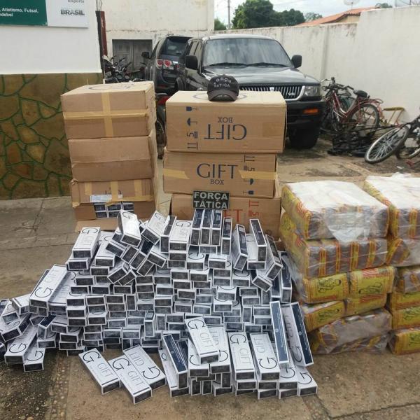 Força Tática apreende R$ 7 mil em carga de cigarros no Centro de Floriano.(Imagem:Divulgação/Polícia Militar)