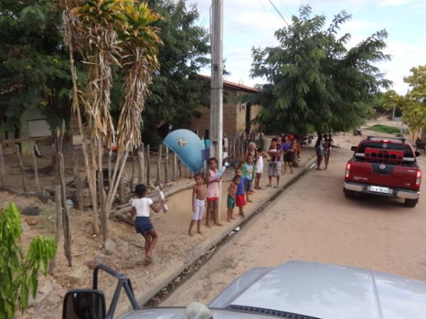Palhaço Carrapeta enche à tarde de alegria em alusão ao Dia das Crianças.(Imagem:FlorianoNews)