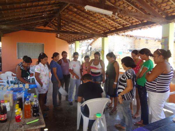 Associação de Moradores realiza curso de produtos de limpeza.(Imagem:FlorianoNews)