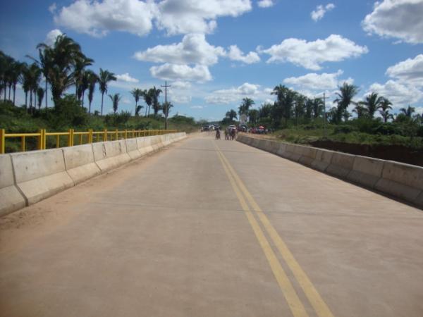 Ponte no município de Francisco AYres(Imagem:FlorianoNews)