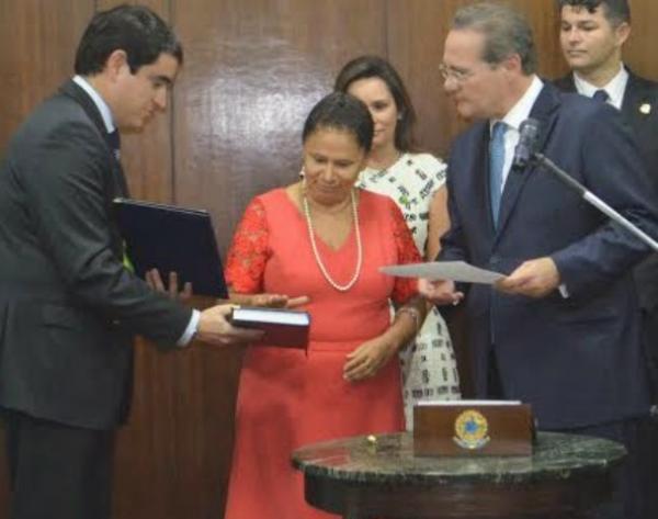  Regina Sousa entra para história como primeira mulher a assumir o senado pelo Piauí.(Imagem:PT no Parlamento)