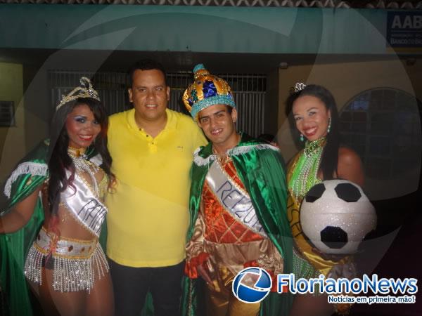 Rei, Rainha e Musa do Carnaval são barrados no Zé Pereira de Floriano.(Imagem:FlorianoNews)
