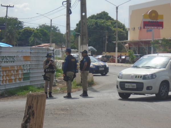 Polícia realiza Operação Rodovida em diversos pontos de Floriano.(Imagem:FlorianoNews)