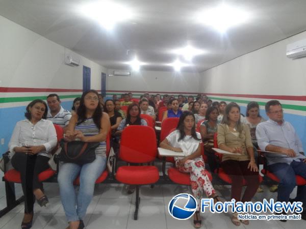 Agentes de Saúde e Técnicos em Enfermagem participaram de aula inaugural da ETSUS em Barão de Grajaú.(Imagem:FlorianoNews)